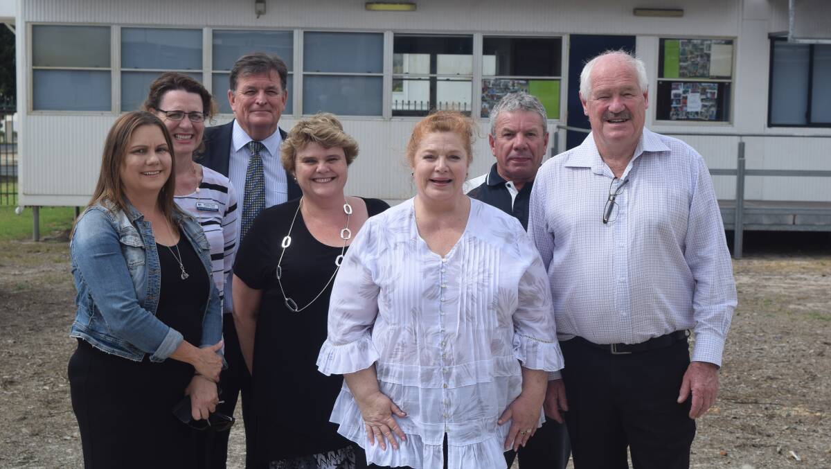 Minister for Education and Training Sue Ellery and Member for Collie-Preston Mick Murray toured Collie Senior High School.