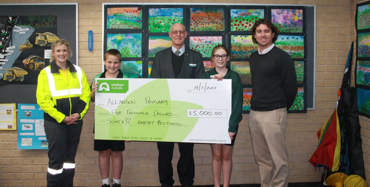 Green: Melissa Byrne from South32, students Rusti Pitchers and Alyshia Boston with Principal of Allanson Primary Rod Scott and Adin Lang from Landcare Australia.