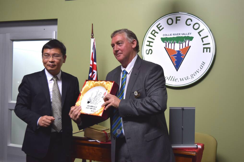 Chinese delegates tour Collie