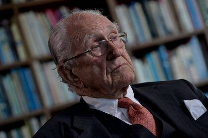 Malcolm Fraser says selling the ABC and SBS would be "lousy" politics. Photo: Justin McManus