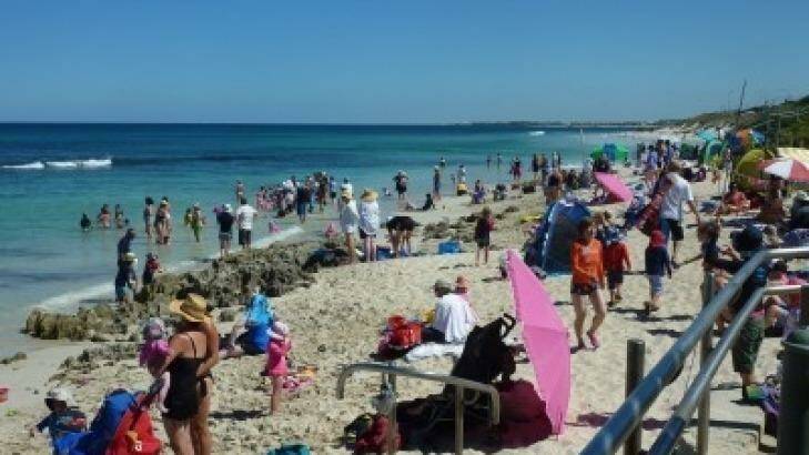 A man has died after getting into trouble snorkelling at Mettams Pool. Photo: Weekend Notes