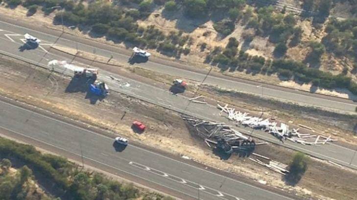 Freeway crash Photo: Nine News