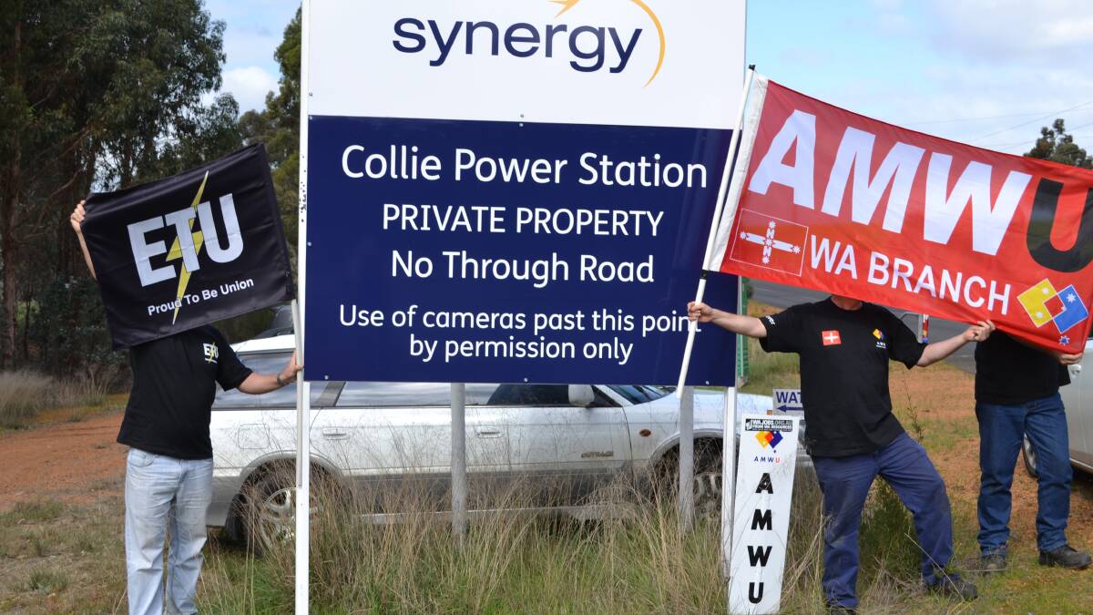 Striking Collie Power Station maintenance workers.