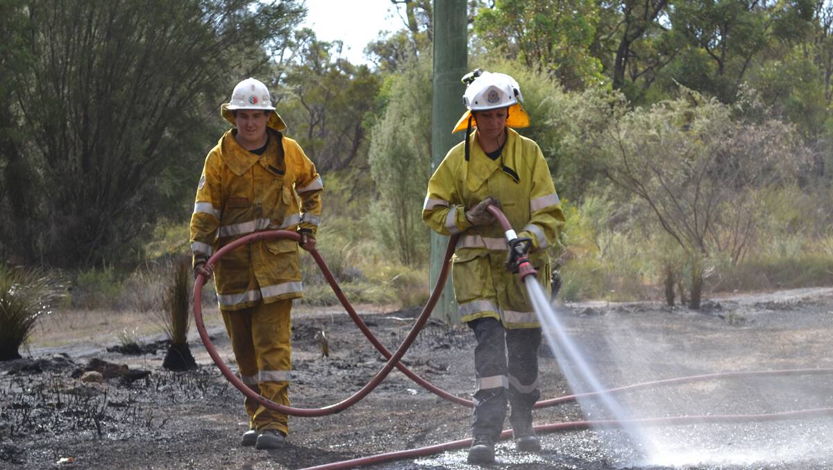 Volunteer Firefighters from Allanson, Preston and Collie raced to a fire next to Coalfields Highway