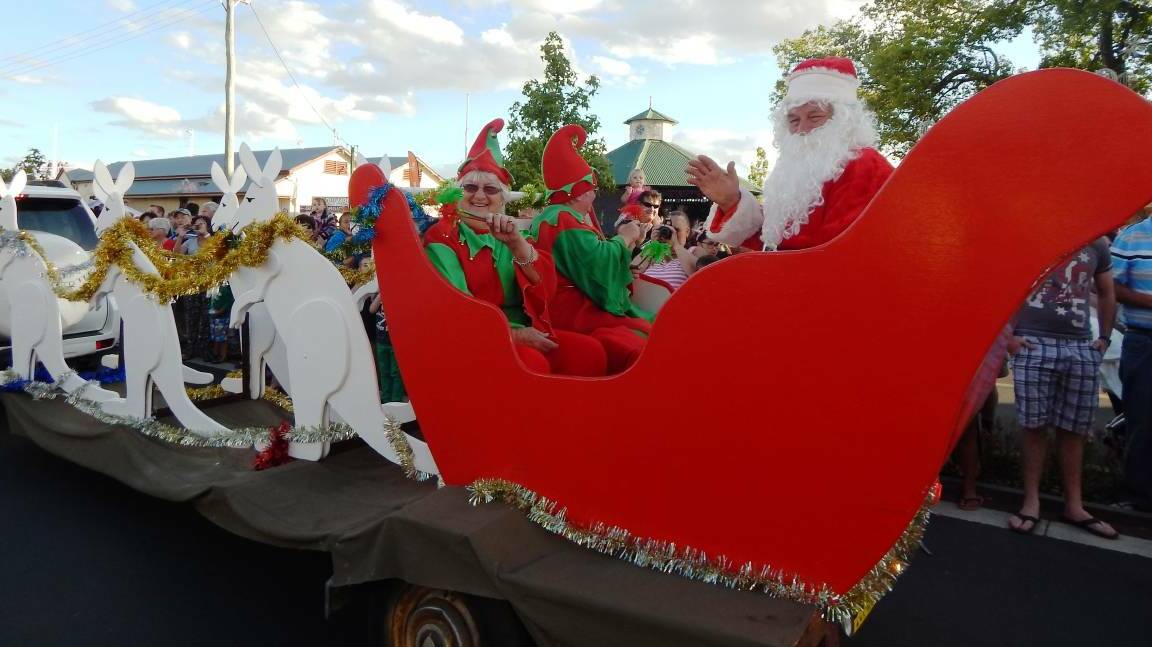 Club floats ideas for Christmas pageant 