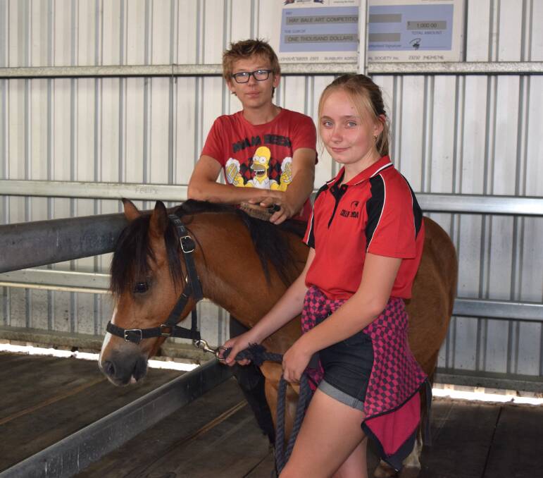 Calling all volunteers: RDA Volunteers Ben Hillbrick and Mikayla Swallow with Mango the horse. 