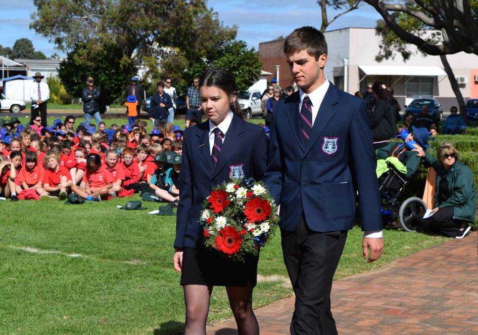 Collie schools combined ANZAC service at Soldiers' Park.