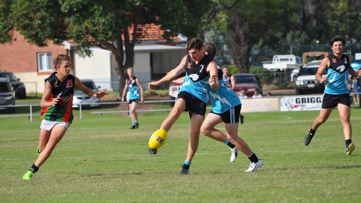 CEFC league squad scores 14.11.95 to 5.6.36 win over Harvey Bulls in Round One showdown at home. Photos: Thomas Munday. 