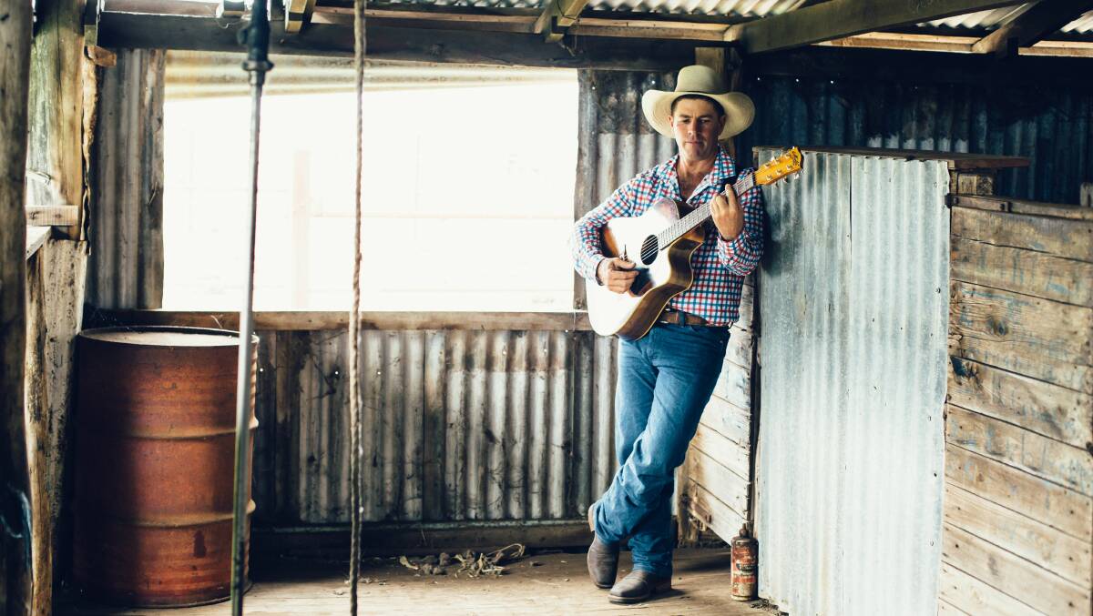 Two-time Golden Guitar winner Tom Curtain will be performing with the Katherine Outback Experience at the Collie Harness Racing Club on Friday, February 23. Photo supplied.