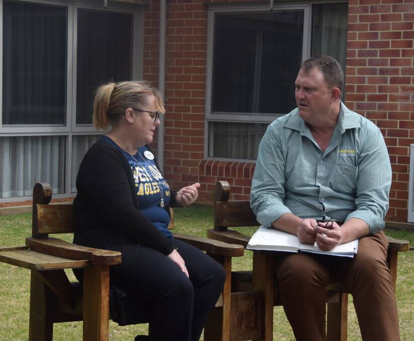 Nationals senate candidate Nick Fardell speaking with ValleyView Residence's Stacey Pike. Photo: Ashley Bolt