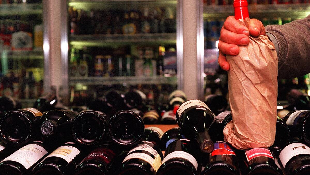 Adults could soon be charged for supplying alcohol to minors if a new bill introduced by WA Labor is passed.